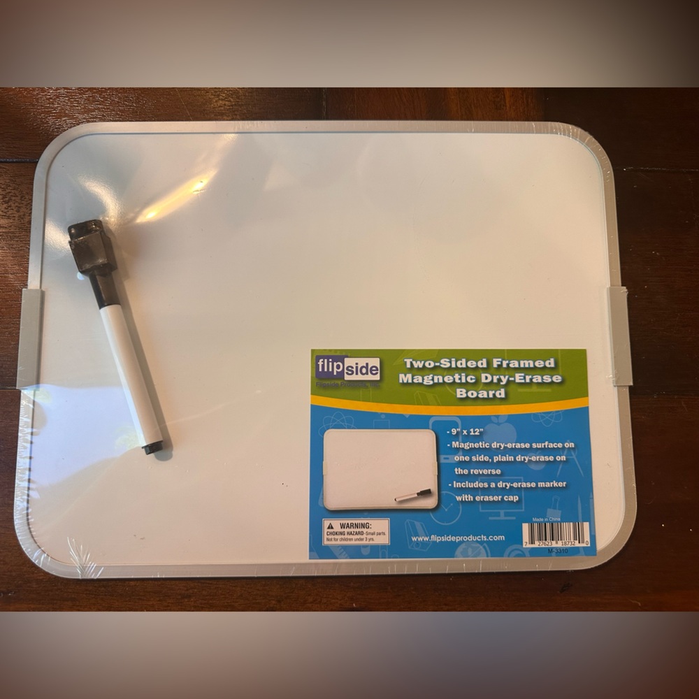 flip side White Magnetic Dry-Erase Board with Marker